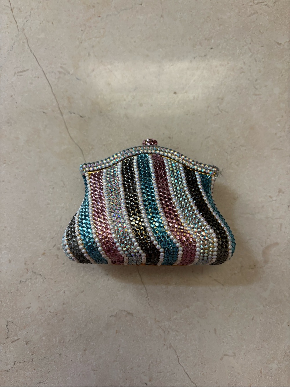 Vintage 90/00s Gorgeous Rhinestone Tiny Clutch